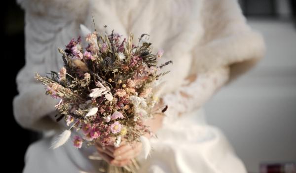 Quelles fleurs choisir pour son bouquet de mariée du printemps ?