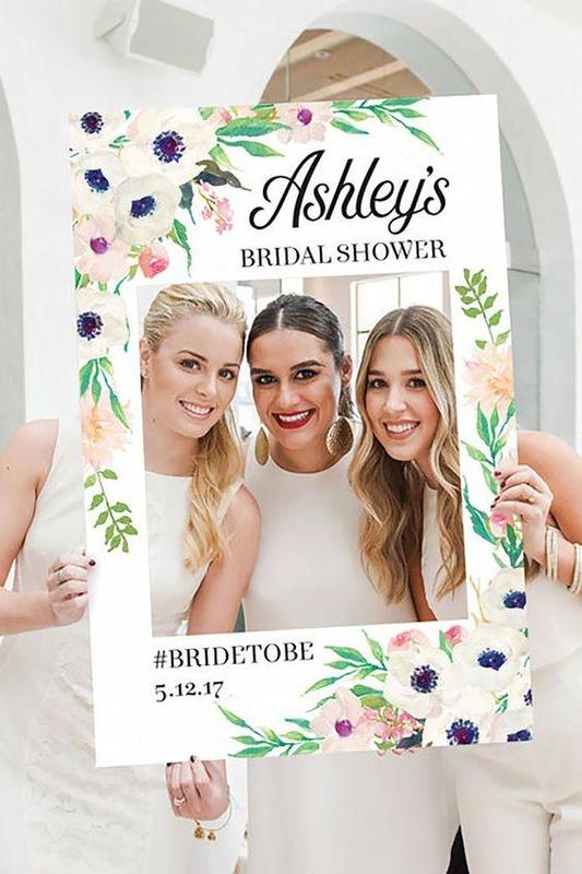 Photo de la mariée et de ses demoiselles d'honneur pour une shower bride