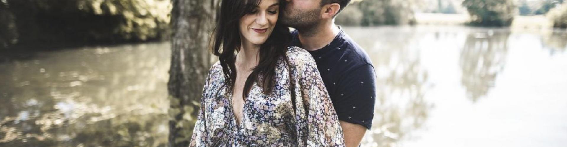 Une séance photo d'engagement avant son mariage ? C'est quoi ? 