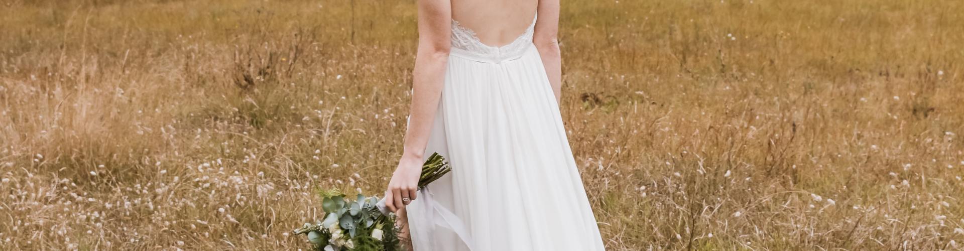 le mariage minimaliste : Comment choisir sa tenue ? 