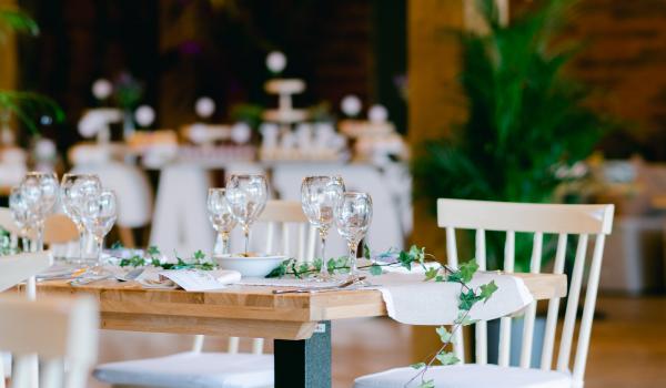 Une décoration de mariage tendance et épurée