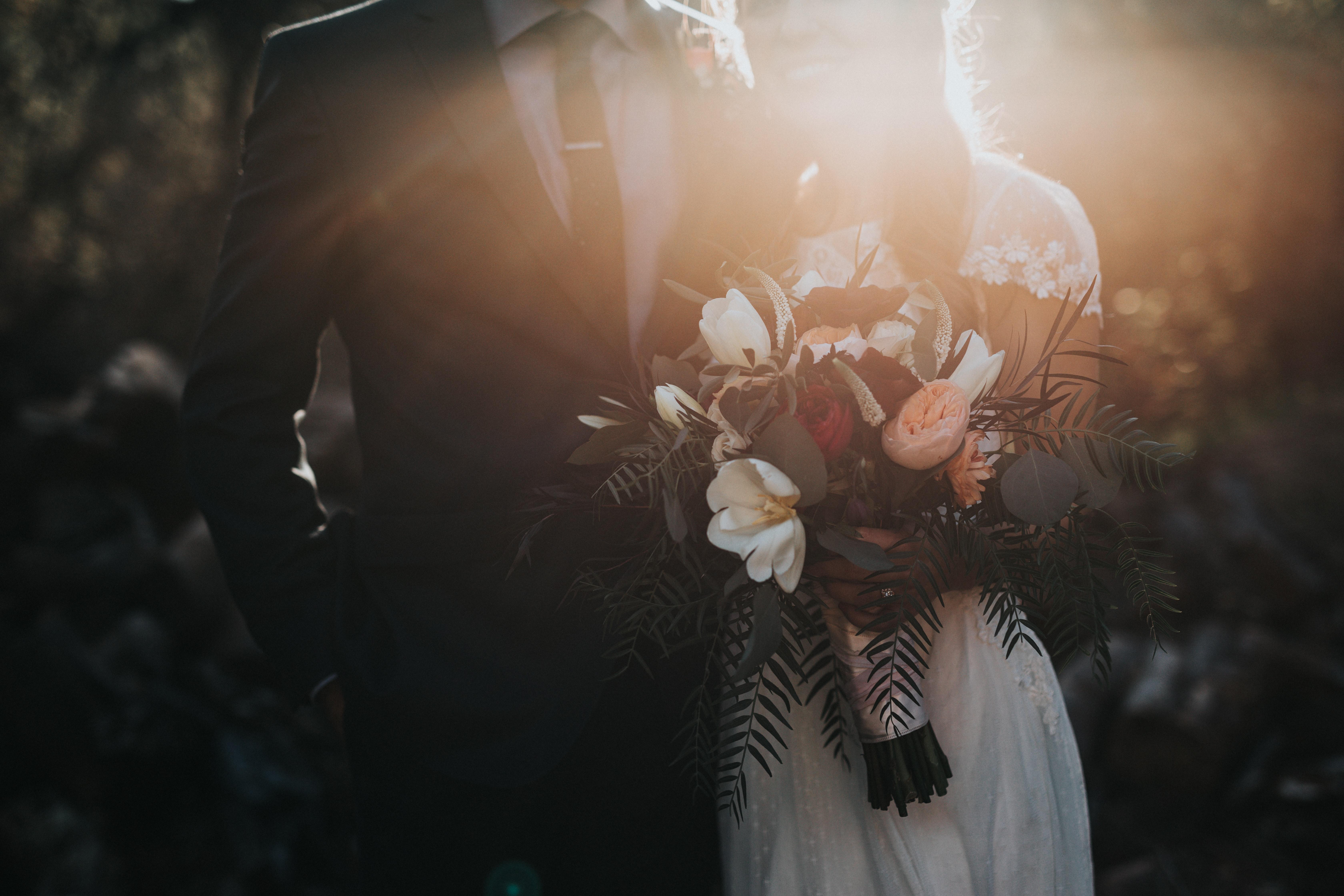 Comment assortir vos tenues avec votre partenaire’¦ tout en gardant la surprise ?  - Vos prestataires pour un mariage réussi !