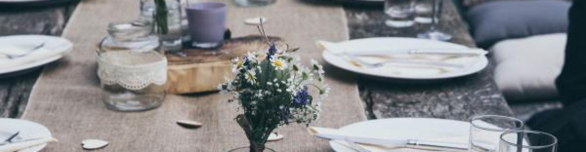 Comment faire le plan de table de votre mariage?