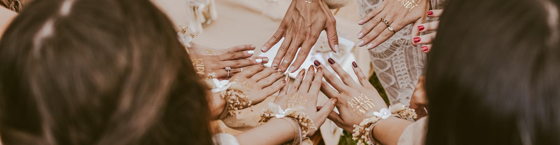 Une nouvelle tendance mariage : un bar à tatouages ! 