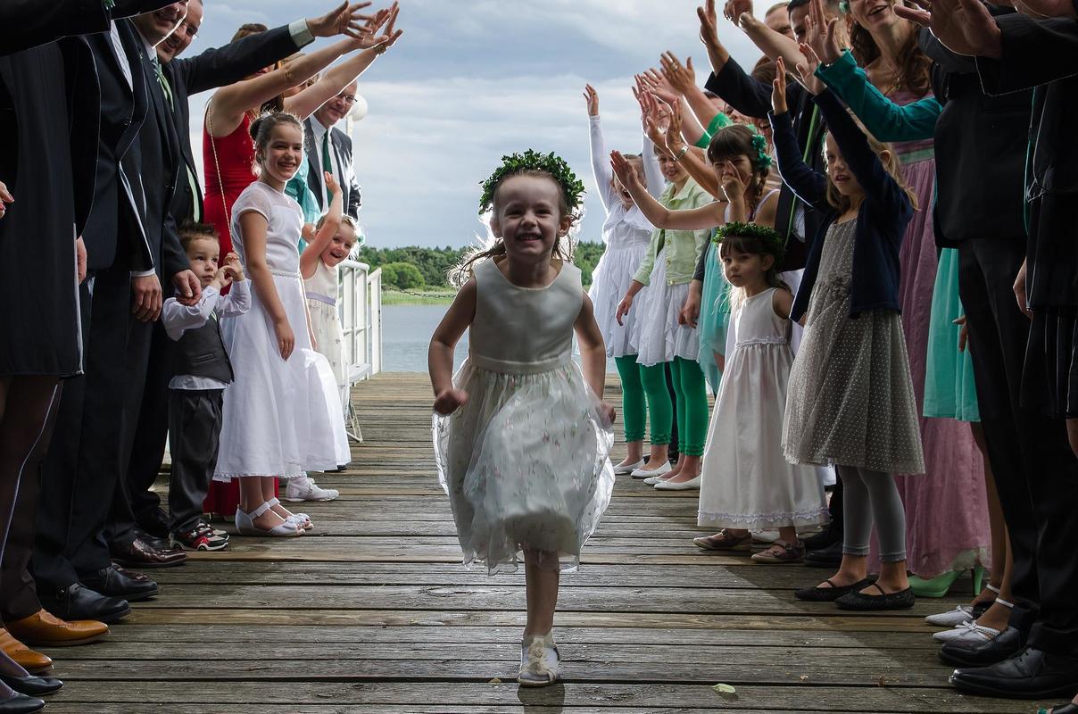 Les enfants du mariage : comment les occuper et que mettre à leur table Les enfants du mariage : comment les occuper et que mettre à leur table