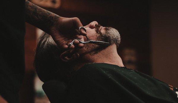 4 conseils pour embellir la barbe pour le jour du mariage 