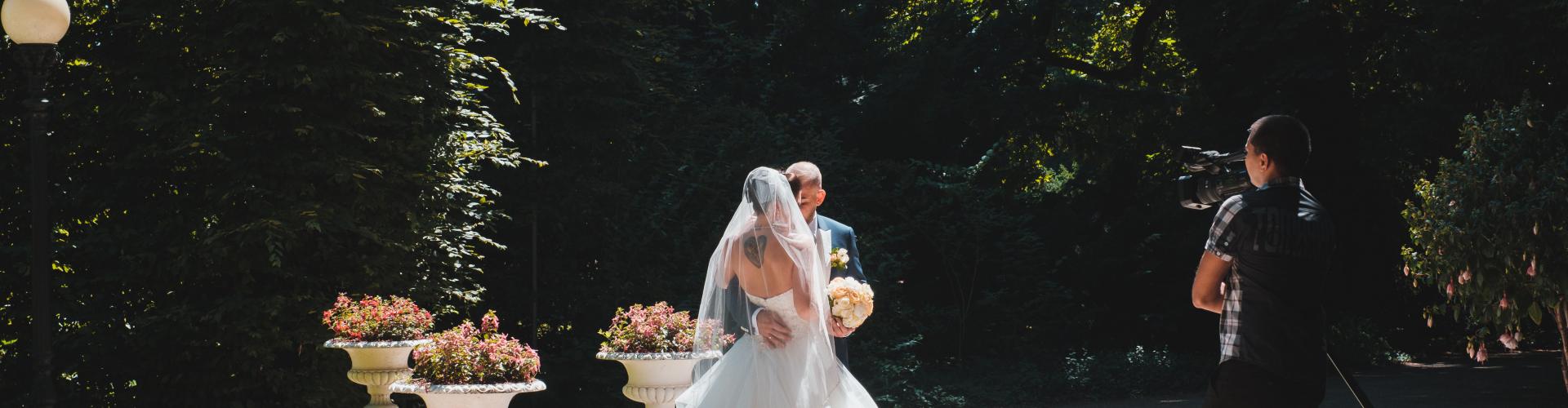 3 idées originales pour inclure la vidéo Ã  votre mariage 