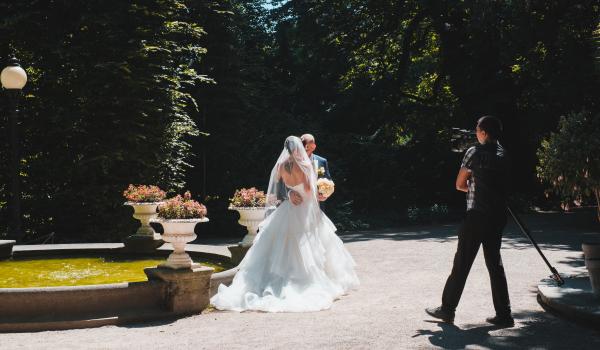 3 idées originales pour inclure la vidéo Ã  votre mariage 