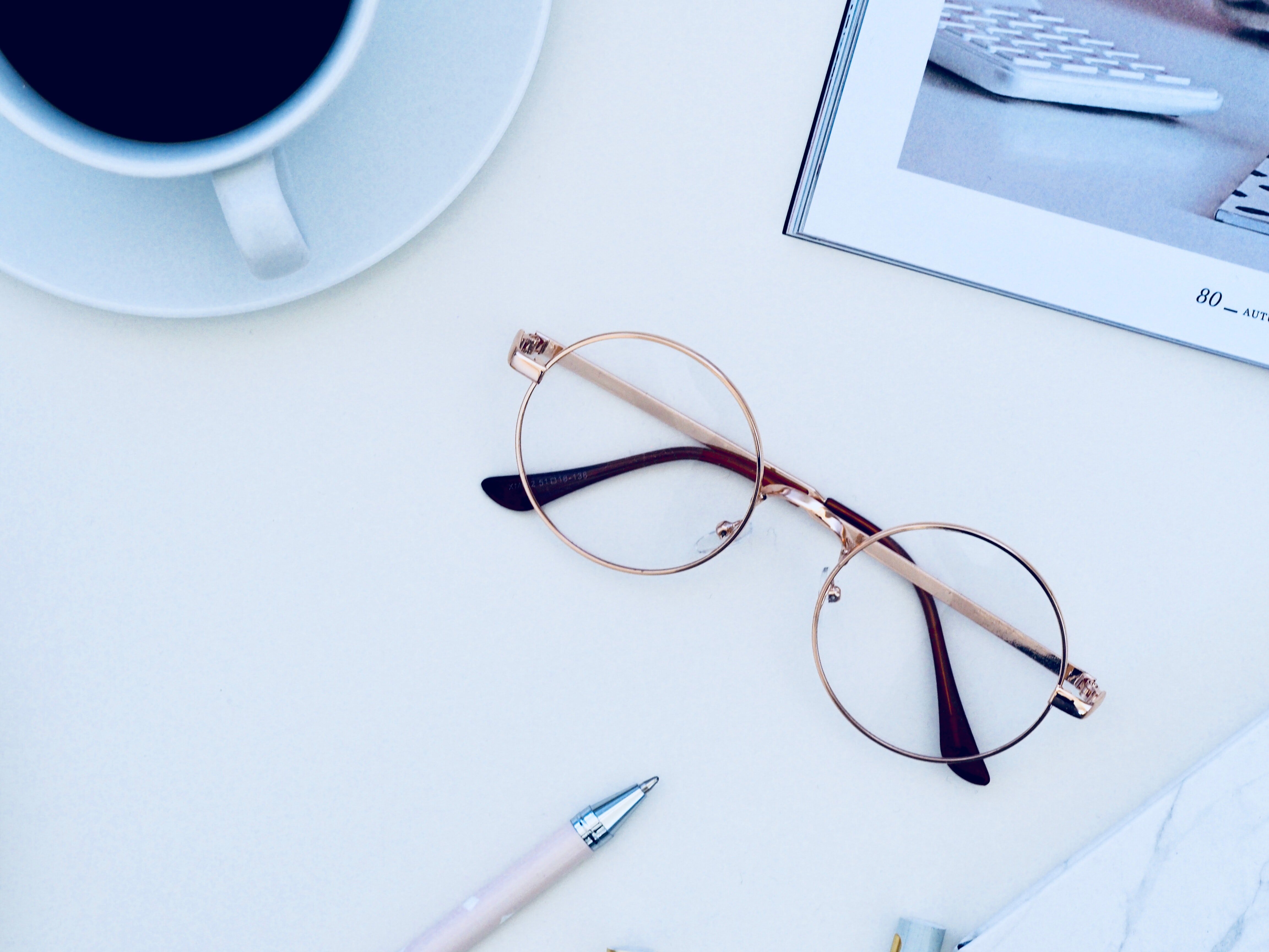 les lunettes, l'accessoires important pour votre mariage et vos yeux le jour de votre mariage