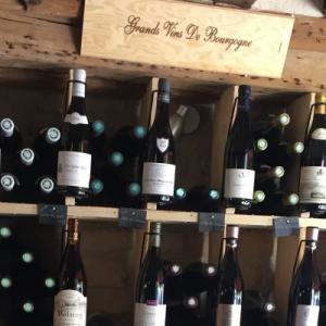 La Cave du Château, caviste spécialisé en vins de Bourgogne pour votre mariage à Caen - Mariage en Normandie