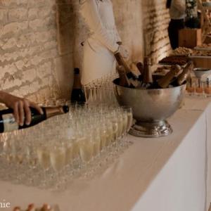 Domaine de la cour du lys, salle de réception avec des couchages pour votre mariage en Normandie entre Caen et Bayeux - Mariage en Normandie