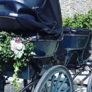 COBService - Découvrez Annie, femme cochère professionnelle et ses deux cobs normands pour une arrivée en calèche lors de votre mariage en Normandie ! - Mariage en Normandie COBService - Découvrez Annie, femme cochère professionnelle et ses deux cobs normands pour une arrivée en calèche lors de votre mariage en Normandie ! - Mariage en Normandie