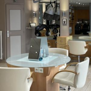 NORMAN KELIAN COIFFEUR ET SON ÉQUIPE DE PROFESSIONNELS VOUS ACCUEILLE VOUS ET VOS INVITÉS POUR POUR DES COIFFURES SUR MESURE - Mariage en Normandie