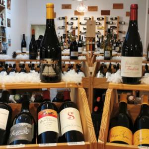 La Cave Chai Seb vous reçoivent à Lisieux dans une boutique chaleureuse pour l’organisation de votre mariage en Normandie, conseils, vins, alcools - Mariage en Normandie La Cave Chai Seb vous reçoivent à Lisieux dans une boutique chaleureuse pour l’organisation de votre mariage en Normandie, conseils, vins, alcools - Mariage en Normandie
