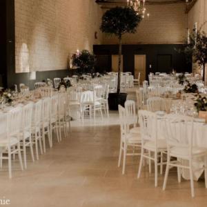 Domaine de la cour du lys, salle de réception avec des couchages pour votre mariage en Normandie entre Caen et Bayeux - Mariage en Normandie