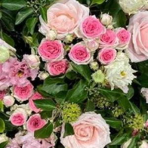 Bouquet de roses pour une mariée l'atelier floral troarn en normandie pour votre mariage - Mariage en Normandie Bouquet de roses pour une mariée l'atelier floral troarn en normandie pour votre mariage - Mariage en Normandie
