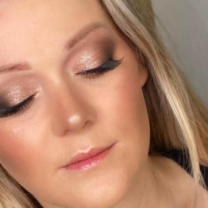 préparation pour votre jour J avec faux cils, mise en beauté par Anne Sophie - Mariage en Normandie préparation pour votre jour J avec faux cils, mise en beauté par Anne Sophie - Mariage en Normandie