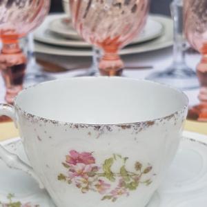 EN PETIT COMITÉ - LOCATION DE VAISSELLE & SCÉNOGRAPHIE DE TABLE (PRÈS DE ROUEN, SEINE MARITIME) - Mariage en Normandie EN PETIT COMITÉ - LOCATION DE VAISSELLE & SCÉNOGRAPHIE DE TABLE (PRÈS DE ROUEN, SEINE MARITIME) - Mariage en Normandie
