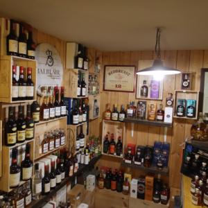 Une nouvelle pièce dans la boutique les domaines qui montent - caviste pour votre mariage - Mariage en Normandie