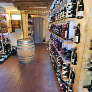 La Cave du Château, caviste spécialisé en vins de Bourgogne pour votre mariage à Caen - Mariage en Normandie