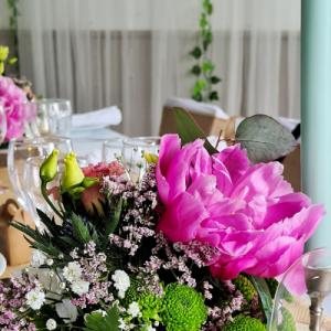 EN PETIT COMITÉ - LOCATION DE VAISSELLE & SCÉNOGRAPHIE DE TABLE (PRÈS DE ROUEN, SEINE MARITIME) - Mariage en Normandie EN PETIT COMITÉ - LOCATION DE VAISSELLE & SCÉNOGRAPHIE DE TABLE (PRÈS DE ROUEN, SEINE MARITIME) - Mariage en Normandie