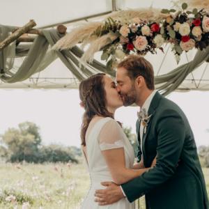 Découvrez les compositions florales de Maison Magnolia, fleuriste évènementielle pour votre mariage en Normandie  - Mariage en Normandie