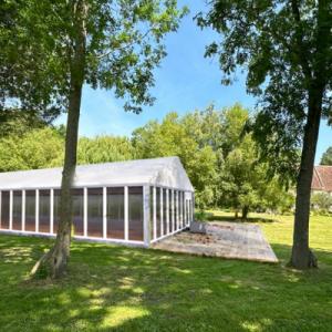 L'orangerie, salle de réception pour tous vos évènements, à venir en 2024 - Le Domaine de la Balanderie - Lieu de réception pour votre mariage en Normandie - Mariage en Normandie